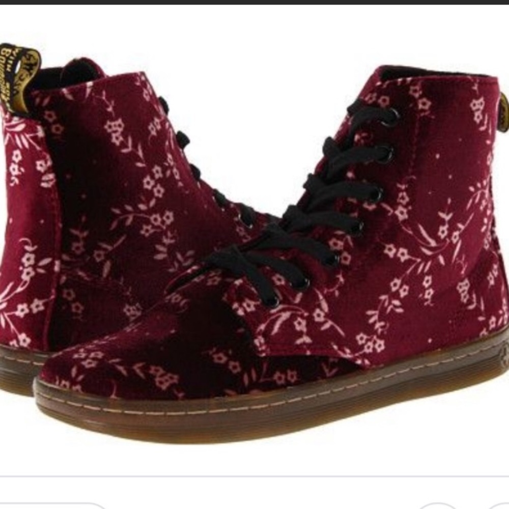 CHERRY BLOSSOM DR MARTEN BOOTS